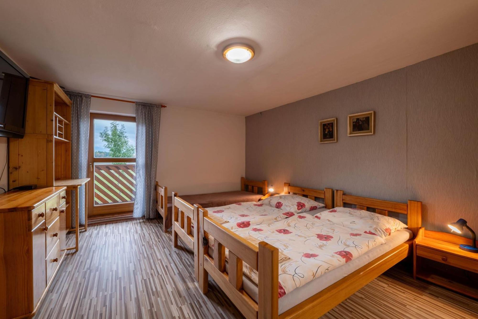 Vila Bobrík - Liptovská Mara Bobrovník Esterno foto